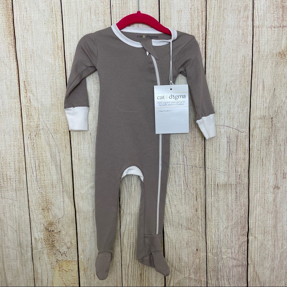 Cat & Dogma Footie Organic Cotton Pajamas 3-6 mo